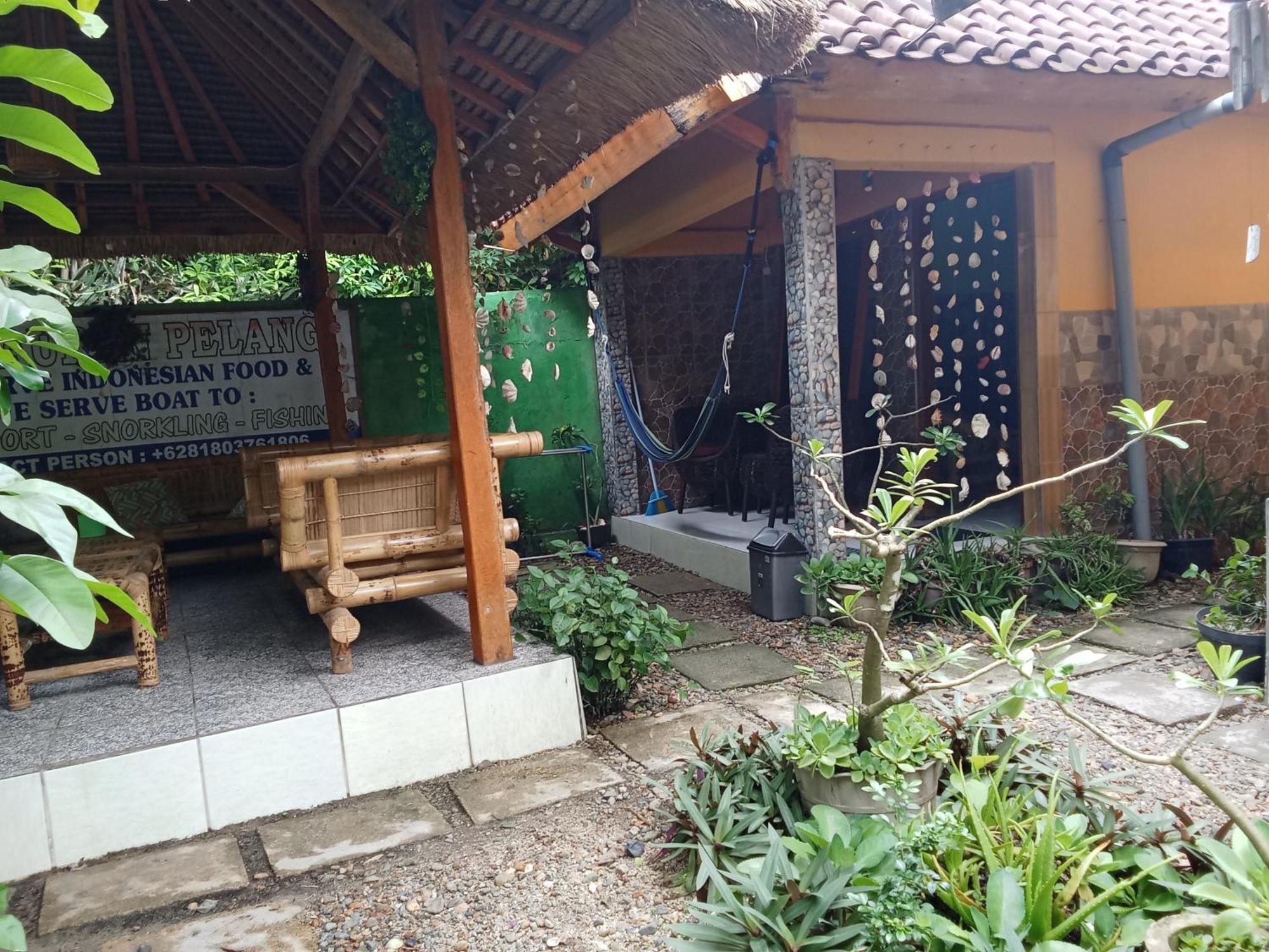 Pelangi Homestay Bungalow Gili Gede Sekotong Rom bilde