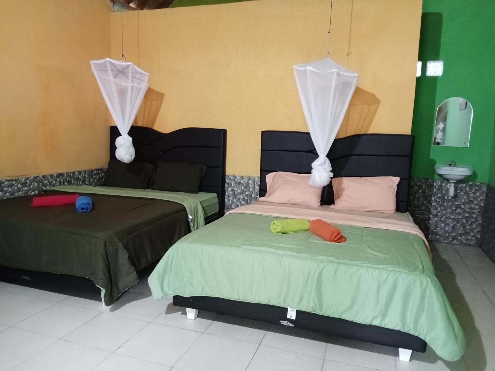 Pelangi Homestay Bungalow Gili Gede Sekotong Rom bilde