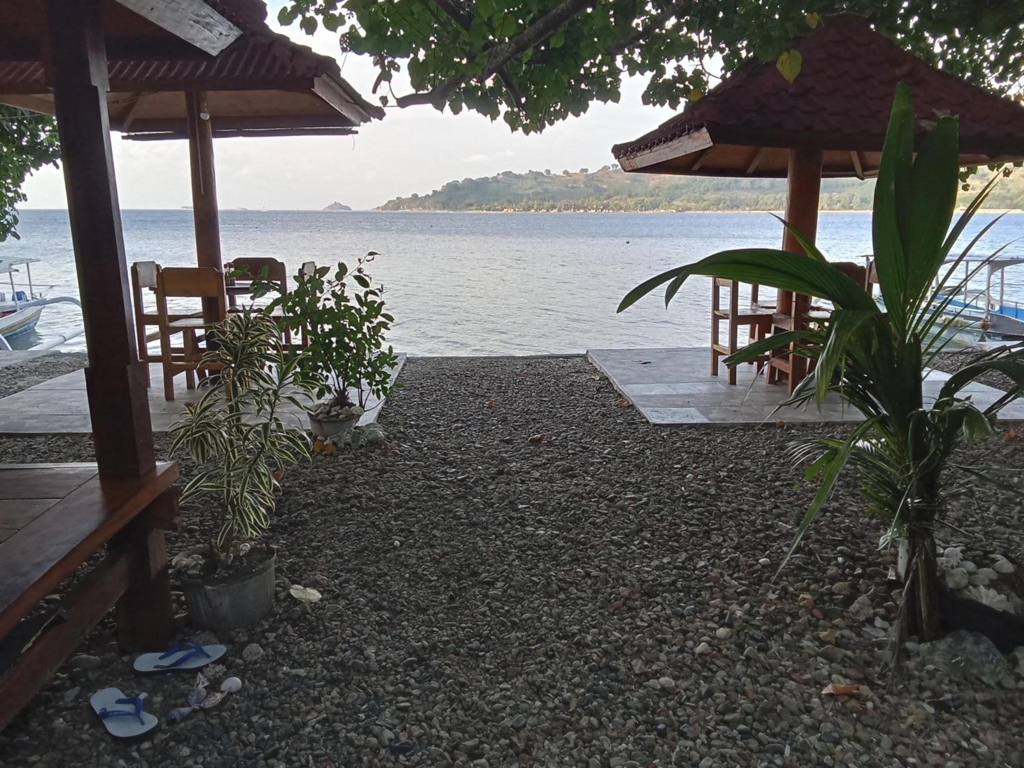 Pelangi Homestay Bungalow Gili Gede Sekotong Eksteriør bilde